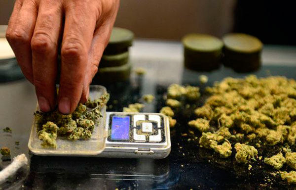 Власти Непала поддались &laquo;косяковому безумию&raquo;